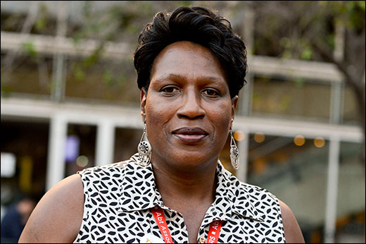 deedee aids2016 7310-520x346