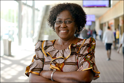 oliveshisana aids2016 8160-520x346